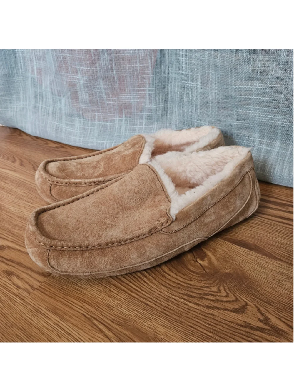UGG Ascot Moccasin Slippers Faux Fur Mens 11 EEE